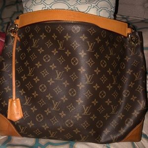 SOLD!!!   Authentic Louis Vuitton berri MM